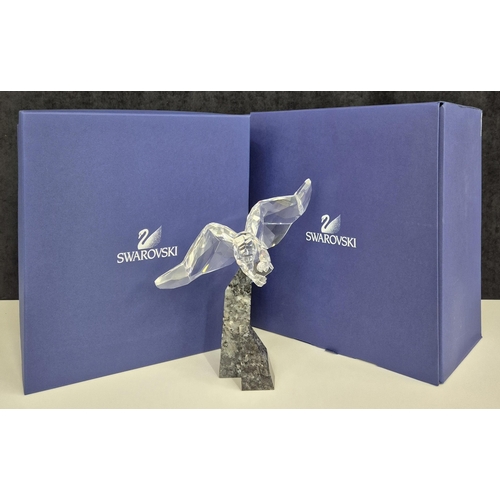 7006 - Swarovski model no: 874456 - Soulmates Eagle.

This retired Swarovski crystal Soulmate Eagle was par... 