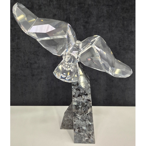 7006 - Swarovski model no: 874456 - Soulmates Eagle.

This retired Swarovski crystal Soulmate Eagle was par... 
