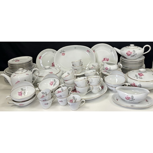 581 - Large dinner service by KPM Germany.