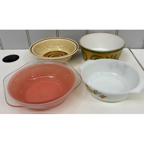 2152 - Large selection of mostly new/unused kitchenware. To include 'Poppy' dinnerware, tupperware, tablecl... 