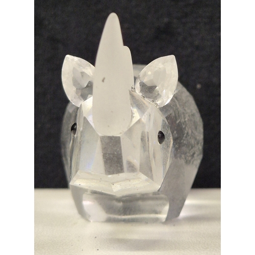 7076 - Swarovski model no: 7622 070 000 - Rhinoceros 

This retired Swarovski crystal rhinoceros belonged t... 