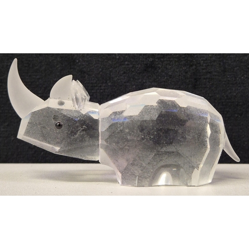 7076 - Swarovski model no: 7622 070 000 - Rhinoceros 

This retired Swarovski crystal rhinoceros belonged t... 