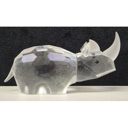 7076 - Swarovski model no: 7622 070 000 - Rhinoceros 

This retired Swarovski crystal rhinoceros belonged t... 