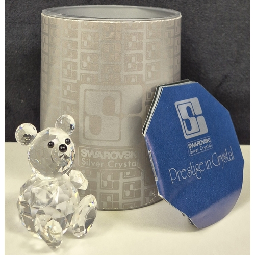 7106 - Swarovski model no: 012262 - mini Bear

Swarovski crystal bear is made from clear, faceted crystal, ... 