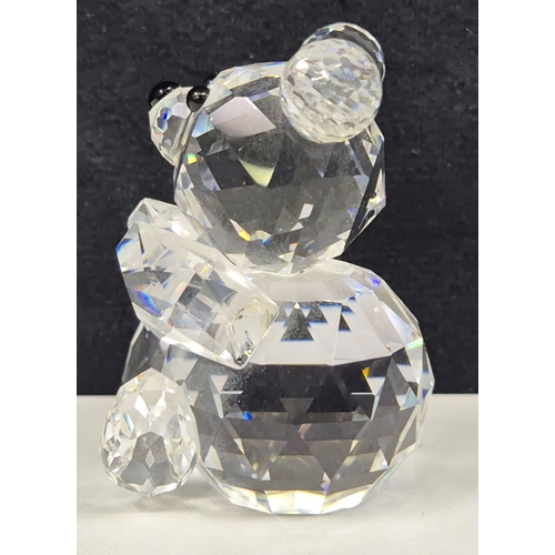 7106 - Swarovski model no: 012262 - mini Bear

Swarovski crystal bear is made from clear, faceted crystal, ... 