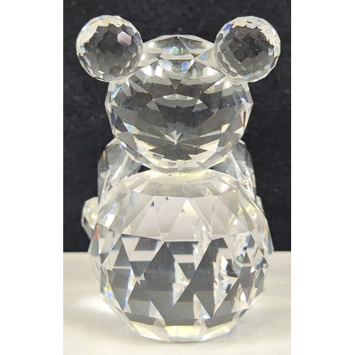 7106 - Swarovski model no: 012262 - mini Bear

Swarovski crystal bear is made from clear, faceted crystal, ... 