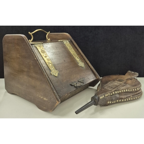 1052 - Victorian oak coal scuttle, with brass fittings/handle; set of fireplace tools, in iron/brass & a se... 