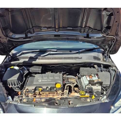2 - Make: Vauxhall
Model: Corsa SRi Ecoflex
Registration: YE15 ZWB
Colour: Black
Manufactured: 2015
Firs... 