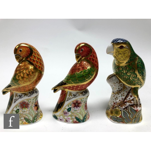 20 - Six Royal Crown Derby bird paperweights comprising Amazon Green Parrot numbered 774 of 2500, Lorikee... 