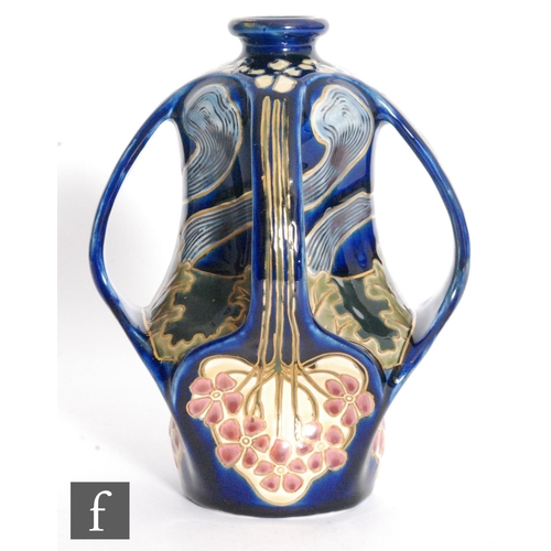 2 - Sandor Apati Abt - Zsolnay - An early 20th Century Jugendstil / Art Nouveau vase with four pulled ha... 