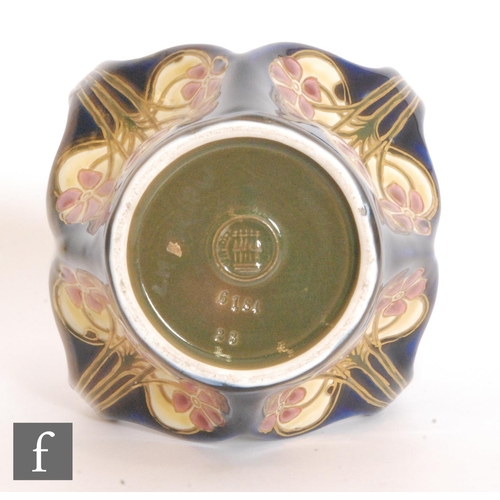 2 - Sandor Apati Abt - Zsolnay - An early 20th Century Jugendstil / Art Nouveau vase with four pulled ha... 