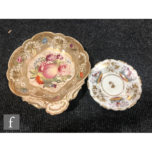 171 - A collection of assorted late 19th and early 20th Century dessert plates and serving bowls all with ... 