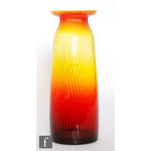 ヴィンテージ　チェコ　“CHLUM U TREBONE” Jan Gabrhel A large mid 20th Century Czechoslovakian Garnet glass vase by Jan