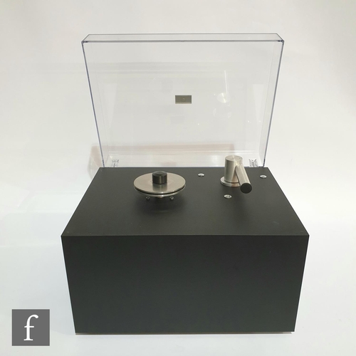 711 - A Pro-ject Audio systems vinyl record cleaning machine, model RCM serial number 16F002759.