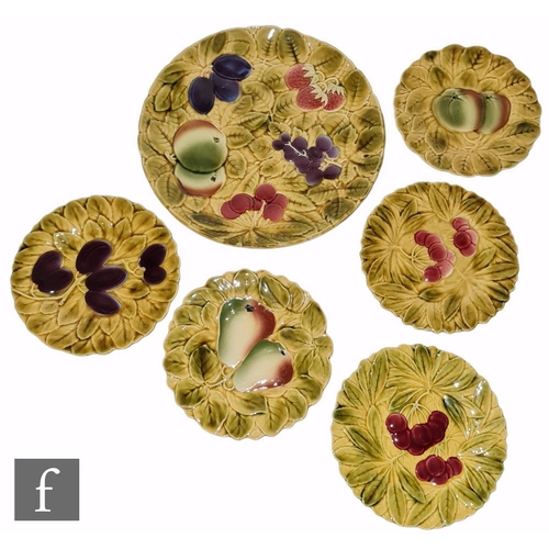 73 - A Sarreguemines fruit set comprising large serving platter and five small plates each with moulded f... 