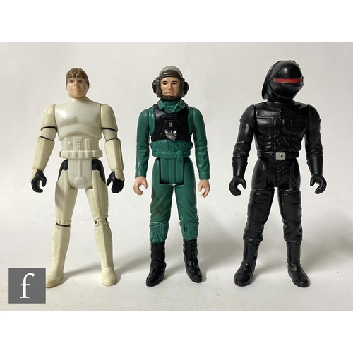 1136 - Three Kenner Star Wars 3 3/4 inch action figures, all last seventeen, comprising Luke Skywalker in I... 