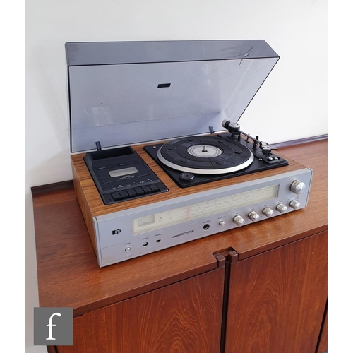 720 - A vintage 1970s PYE record player Stereo music system, model no. 1602/1, serial number 214828.