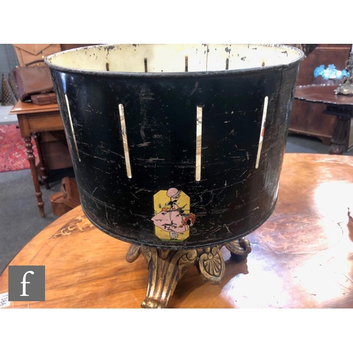 1143 - A late 19th to early 20th Century 'Wheel of Life' Zoetrope, the black lacquer exterior with painted ... 