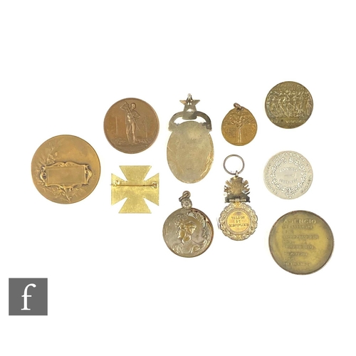 658 - Various - Ten assorted Art Deco and earlier bronze and other medallions to include a Uruguay Patriot... 