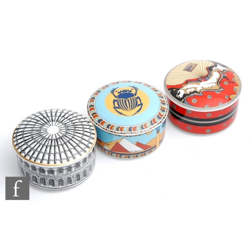 1491 - Piero Fornasetti for Rosenthal - A 'Palladiana' circular lidded box, height 5.5cm, diameter 10cm, to... 