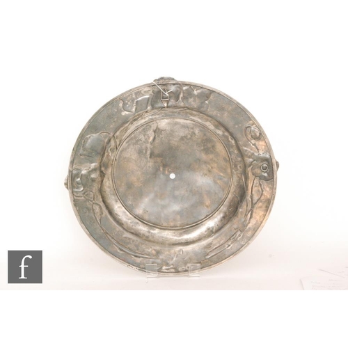 9a - WMF (Wurttembergische Metallwarenfabrik) - An early 20th Century circular pewter charger in the Art ... 