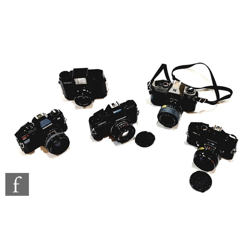 195 - A collection of various SLR cameras, to include a Miranda MS-1N, a Miranda MS-2 Super, a Centon K200... 