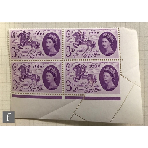 255 - An extensive and well curated collection of Great Britain postage stamps, Queen Victoria to Queen El... 