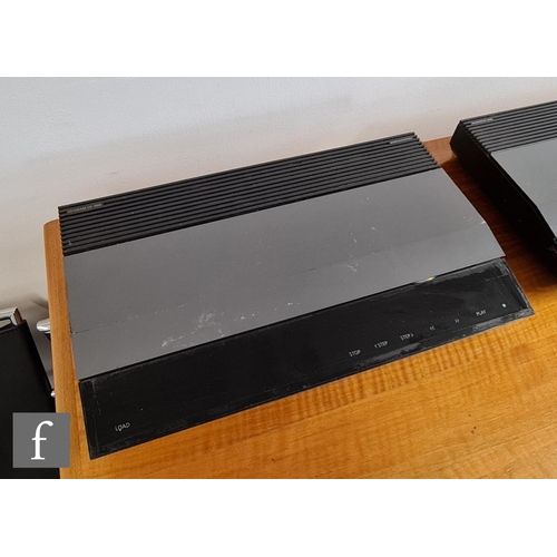 149 - A 1988 Bang & Olufsen music system, to include Beocord 3500, type 4967, serial number 09610623, ... 