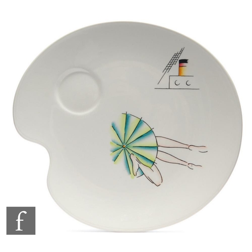 332 - Clarice Cliff - Cruiseware - A large side plate in the form of an artist's palette with recess for t... 