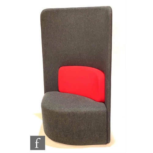 1215 - Boss Design Group - A 'Shuffle' high back seating booth, height 150cm.