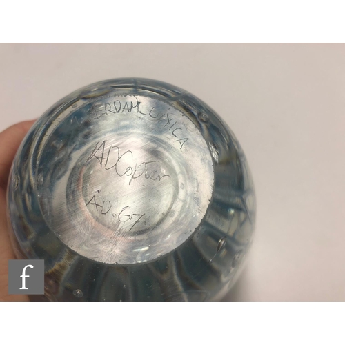 743 - A. D. Copier - Leerdam - A post war Unica Ariel clear crystal glass vase, of tapering ovoid form, in... 