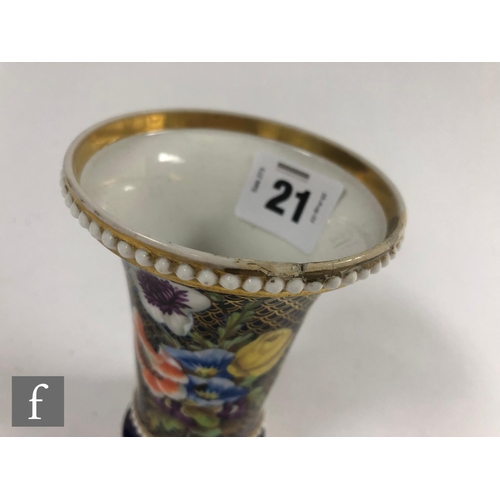 21 - A 19th Century Chamberlain & Co Worcester mallet vase decorated with a hand painted floral carto... 