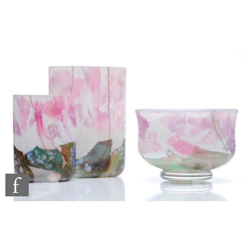 1322 - Michael Harris and Elizabeth Harris - Isle of Wight - A collection of three studio glass pieces in t... 