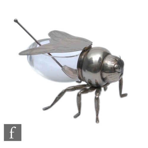 104 - Unknown - An early 20th Century silver plated and clear glass preserve pot modelled as a bee with hi... 