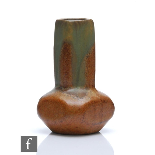 14 - Unknown - A small early 20th Century French Art Nouveau vase of squared globe and shaft form decorat... 