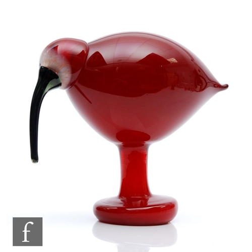 1255 - Oiva Toikka - Iittala - A later 20th Century glass model of a Punainen Ibis from the Birds range, ac... 