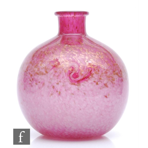 589 - Monart - A large 1930s glass vase, shape AH, of globe form with short collar neck with everted rim, ... 