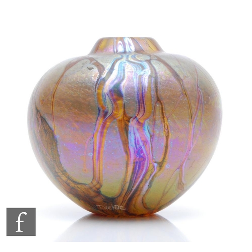 1296 - Carin Von Drehle - A contemporary studio glass vase of shouldered ovoid form with narrow collar neck... 