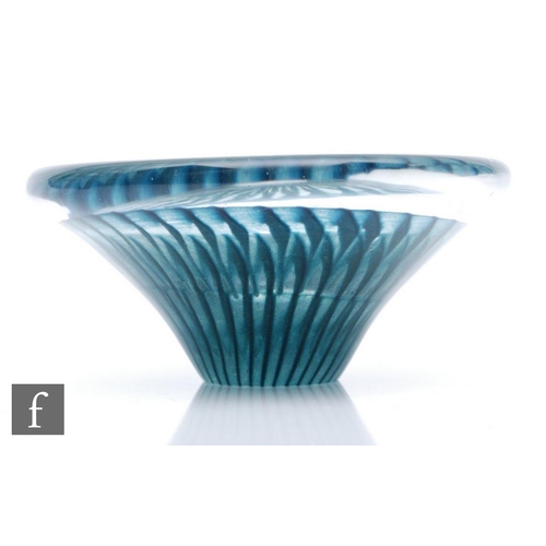 795 - Vicke Lindstrand - Kosta - A Unik glass dish of flared form internally decorated with overlapping mo... 