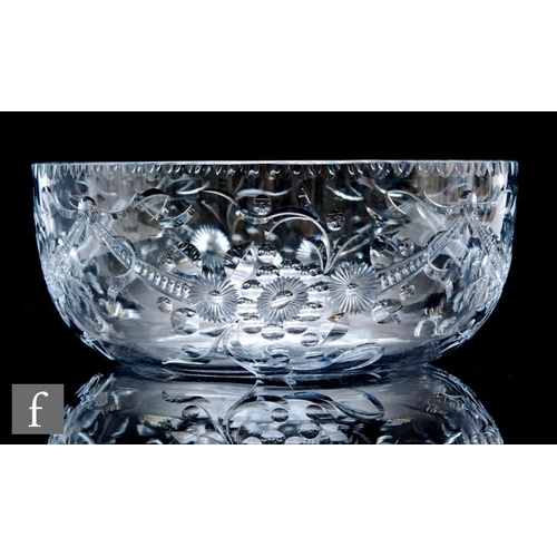 188 - A 20th Century Stourbridge clear cut crystal fruit bowl in the manner of Tudor Crystal, polished int... 