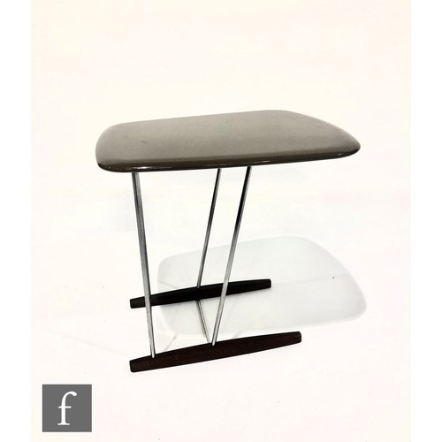 1323 - A Minotti grey gloss side table, raised on two wooden sleigh feet with chrome tubular supports and a... 