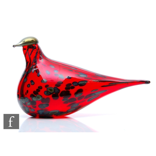 318 - A contemporary Oiva Toikka glass Ruby Bird for Iitalla, modelled as a stylised seated bird in red wi... 