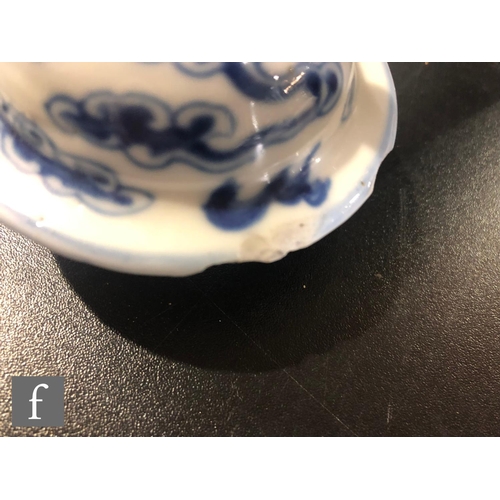 178 - A collection of 19th Century and later Chinese ceramics, to include a yen yen prunus vase, the crack... 