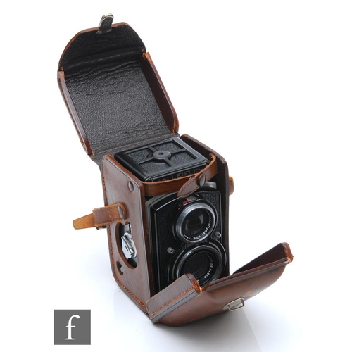 691 - A Franke & Heidecke Rolleiflex Compur-Rapid TLR camera, serial number 734506, in original fitted... 