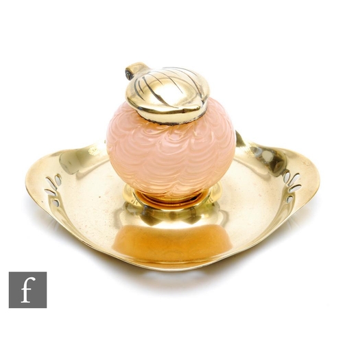 32 - Kralik - An early 20th Century draped glass inkwell, of spherical form with a repeat loop pattern to... 