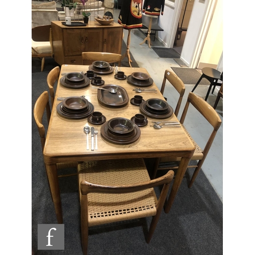 847 - H.W. Klein - Bramin Mobler, Denmark - A rosewood dining table and chairs, comprising extending table... 