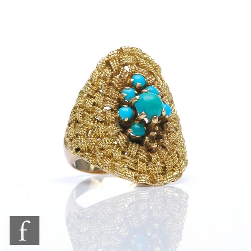 429 - A gold dress ring stamped 580, of basket woven design set with turquoise, weight 9.5g, damaged.