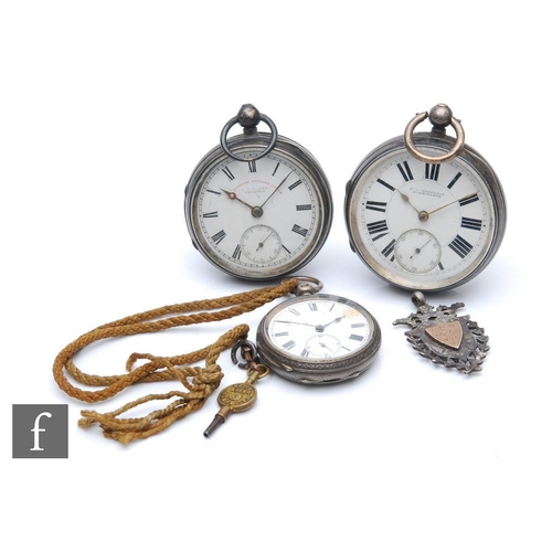 455 - A late 19th Century silver cased open faced pocket watch with subsidiary seconds dial, the movement ... 