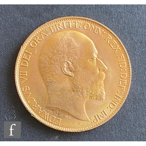 249 - An Edward VII 1902 specimen coin set to include five pounds, two pounds, sovereign, half sovereign, ... 