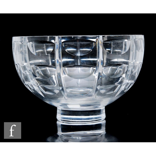 640 - A post war Stuart & Sons clear cut crystal glass bowl designed by John Luxton, of circular foote... 